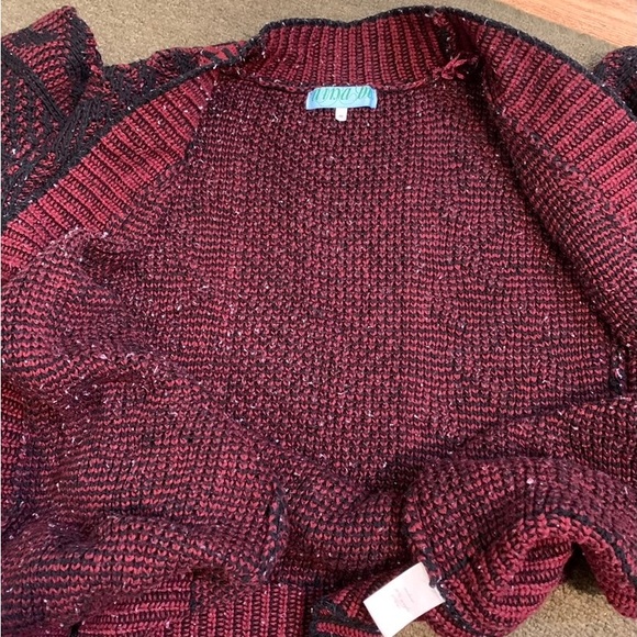 Red and black open women’s cardigan sweater! Dina be. Size- medium! Gently worn - Picture 5 of 9